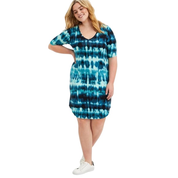 torrid Dresses & Skirts - Torrid Plus Size 0 (12) Mini Super Soft Tee Shirt Dress in Tie Dye Blue